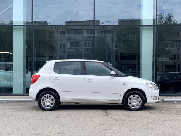 Skoda Fabia II Рестайлинг с пробегом 2013 года, цена 680 000 рублей, 214520 км, хэтчбек, Автокод Объявления