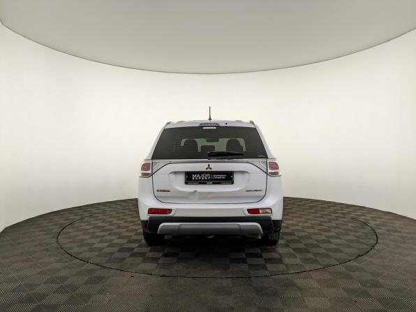 Mitsubishi Outlander III Рестайлинг с пробегом 2014 года, цена 1 600 750 рублей, 111923 км, внедорожник, Автокод Объявления