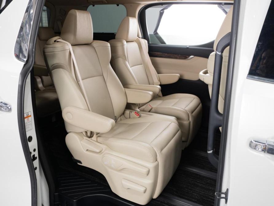 Toyota Alphard III Рестайлинг Тюмень  - изображение 15