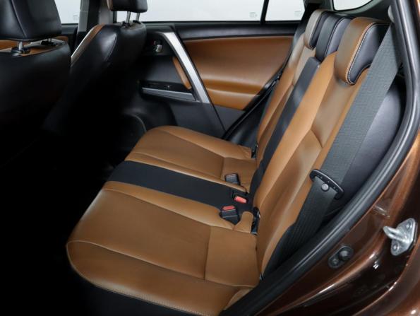 Toyota RAV4 IV (XA40) Рестайлинг с пробегом 2017 года, цена 2 449 000 рублей, 92896 км, внедорожник, Автокод Объявления