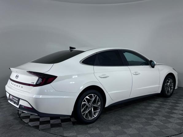 Hyundai Sonata VIII (DN8) с пробегом 2021 года, цена 2 397 000 рублей, 94375 км, седан, Автокод Объявления