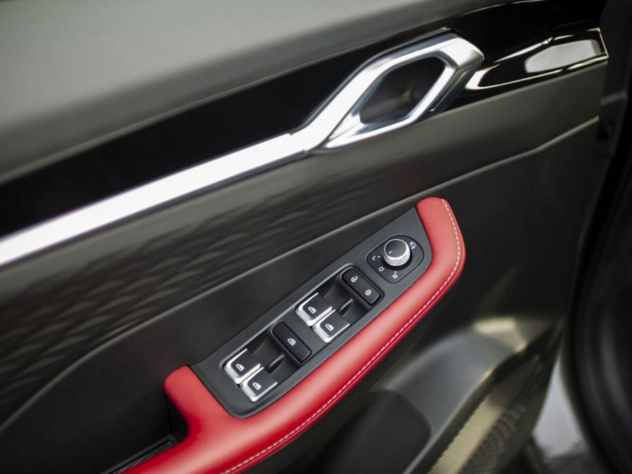 Geely Coolray I Рестайлинг Курган  - изображение 20