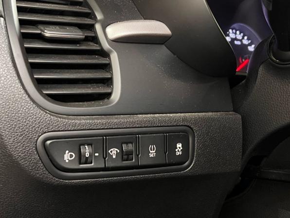 Kia Rio IV с пробегом 2019 года, цена 1 449 990 рублей, 76017 км, седан, Автокод Объявления