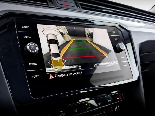 Volkswagen Passat B8 Рестайлинг с пробегом 2021 года, цена 2 490 000 рублей, 90268 км, седан, Автокод Объявления