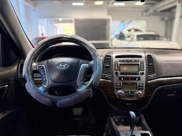 Hyundai Santa Fe II Рестайлинг с пробегом 2011 года, цена 1 399 000 рублей, 243477 км, внедорожник, Автокод Объявления