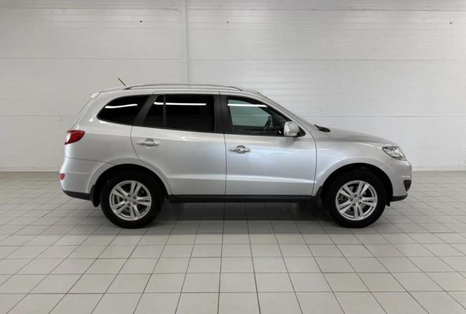 Hyundai Santa Fe II с пробегом 2010 года, цена 1 305 000 рублей, 145873 км, внедорожник, Автокод Объявления