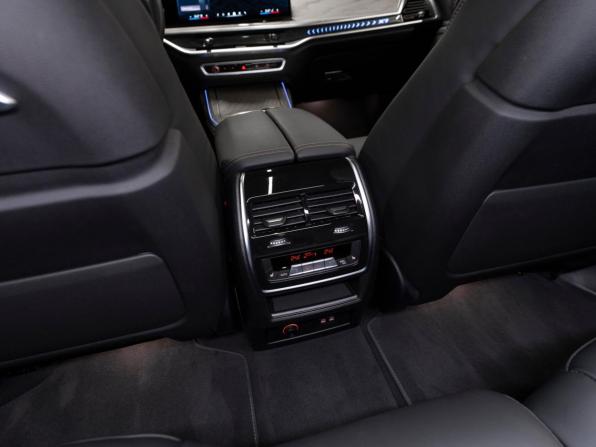 BMW X7 I (G07) Рестайлинг с пробегом 2024 года, цена 13 600 000 рублей, 16472 км, внедорожник, Автокод Объявления