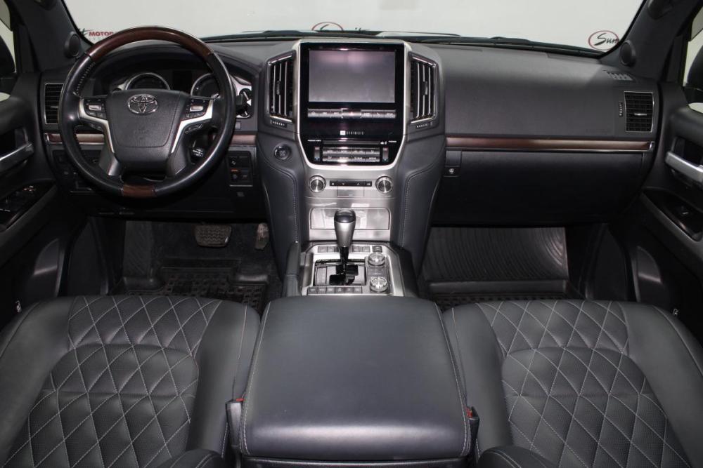 Toyota Land Cruiser 200 Series Рестайлинг 2 Владивосток  - изображение 18