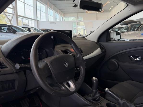 Renault Megane III с пробегом 2011 года, цена 565 000 рублей, 194000 км, хэтчбек, Автокод Объявления