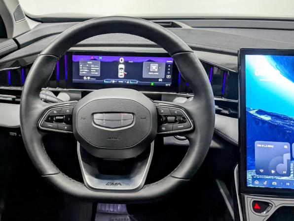 Geely Atlas II с пробегом 2024 года, цена 3 307 000 рублей, 27034 км, внедорожник, Автокод Объявления