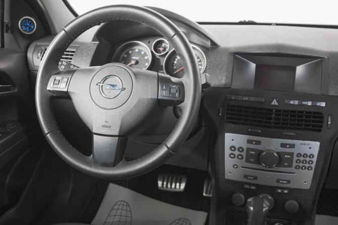 Opel Astra H Рестайлинг с пробегом 2014 года, цена 819 000 рублей, 152000 км, седан, Автокод Объявления