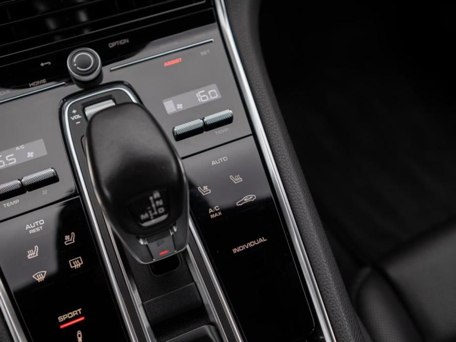 Porsche Panamera II Рестайлинг Сочи  - изображение 32