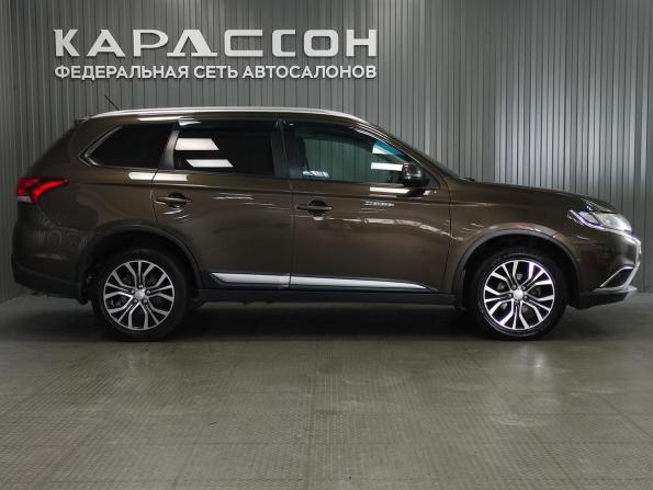 Mitsubishi Outlander III Рестайлинг 2 с пробегом 2015 года, цена 1 702 000 рублей, 193616 км, внедорожник, Автокод Объявления