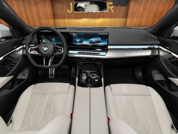 BMW 5 серии VIII (G60/G61/G68) с пробегом 2024 года, цена 7 000 000 рублей, 15377 км, седан, Автокод Объявления
