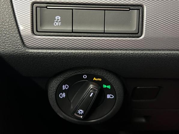 Volkswagen Multivan T6 Рестайлинг с пробегом 2022 года, цена 8 363 000 рублей, 58697 км, минивэн, Автокод Объявления