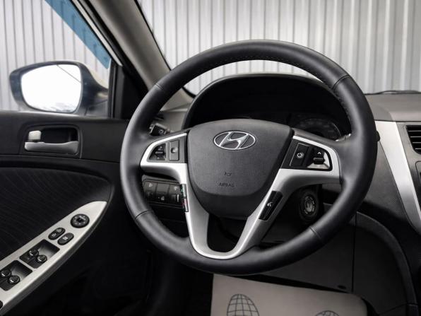 Hyundai Solaris I Рестайлинг с пробегом 2015 года, цена 937 000 рублей, 136568 км, седан, Автокод Объявления