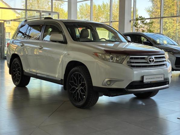 Toyota Highlander II (XU40) Рестайлинг с пробегом 2011 года, цена 1 725 000 рублей, 210000 км, внедорожник, Автокод Объявления