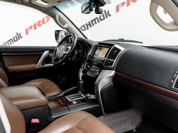 Toyota Land Cruiser 200 Series Рестайлинг 1 с пробегом 2015 года, цена 4 160 000 рублей, 254066 км, внедорожник, Автокод Объявления