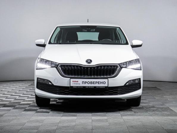Skoda Rapid II с пробегом 2021 года, цена 1 680 000 рублей, 54282 км, лифтбек, Автокод Объявления