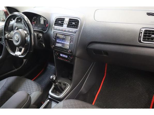 Volkswagen Polo V Рестайлинг с пробегом 2018 года, цена 1 319 000 рублей, 189660 км, седан, Автокод Объявления
