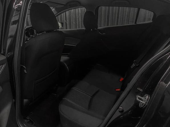 Mazda Axela III Рестайлинг с пробегом 2017 года, цена 1 380 000 рублей, 87000 км, хэтчбек, Автокод Объявления