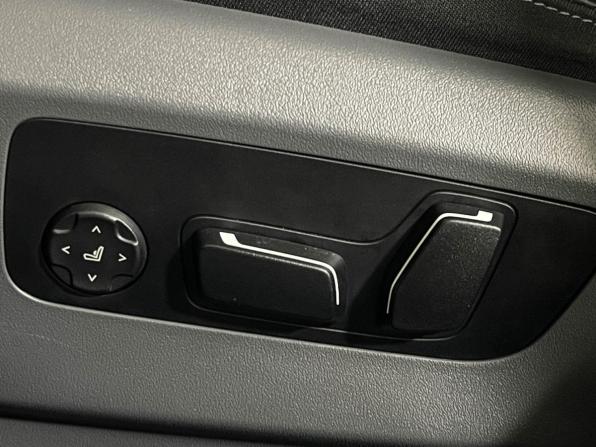 BMW 5 серии VIII (G60/G61/G68) с пробегом 2023 года, цена 7 471 303 рубля, 25001 км, седан, Автокод Объявления