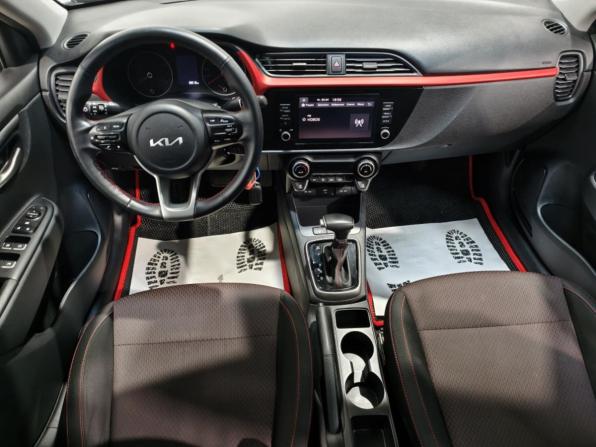 Kia Rio IV Рестайлинг с пробегом 2022 года, цена 1 812 500 рублей, 38314 км, седан, Автокод Объявления