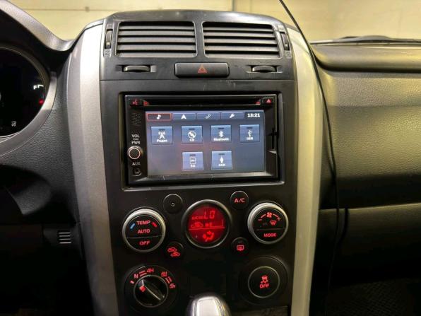 Suzuki Grand Vitara II Рестайлинг 2 с пробегом 2013 года, цена 1 260 000 рублей, 219319 км, внедорожник, Автокод Объявления