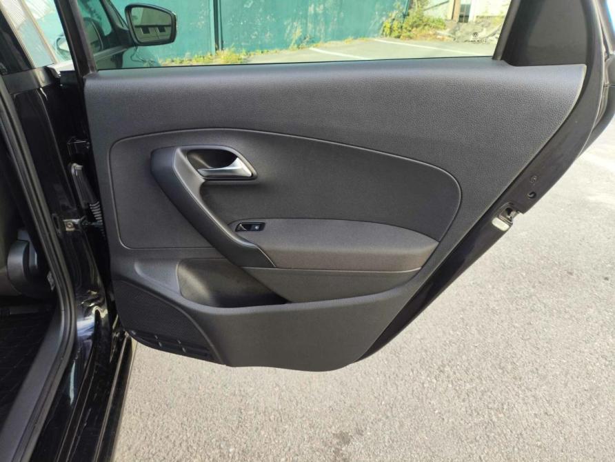 Volkswagen Polo V Рестайлинг Санкт-Петербург  - изображение 16