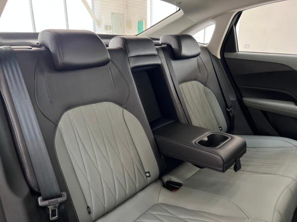 Changan Lamore с пробегом 2024 года, цена 2 000 000 рублей, 11037 км, седан, Автокод Объявления