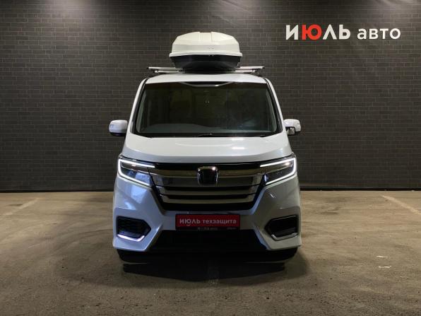 Honda Stepwgn V Рестайлинг с пробегом 2019 года, цена 2 575 000 рублей, 156620 км, минивэн, Автокод Объявления