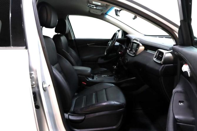 Kia Sorento III Prime Рестайлинг с пробегом 2017 года, цена 2 793 000 рублей, 55287 км, внедорожник, Автокод Объявления