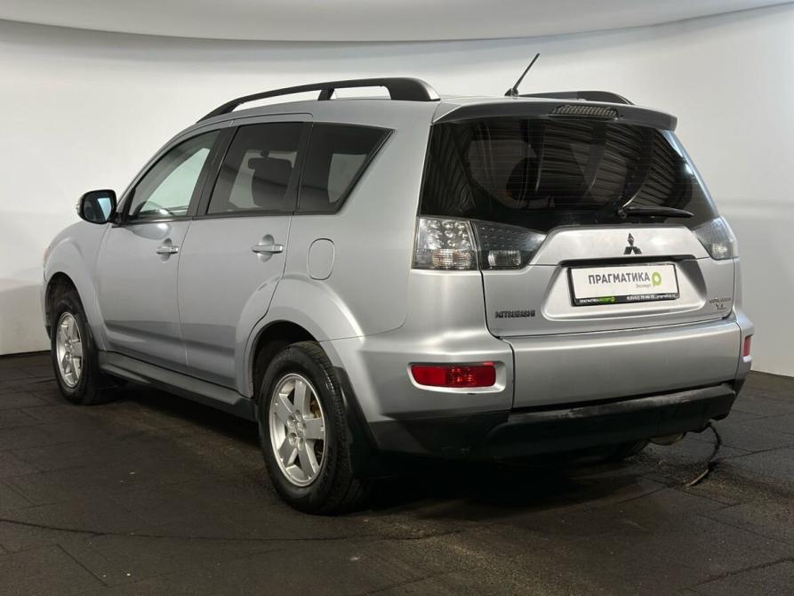 Mitsubishi Outlander II Рестайлинг Великий Новгород  - изображение 4