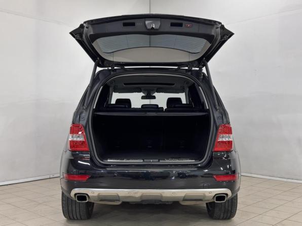 Mercedes-Benz M-Класс II (W164) Рестайлинг с пробегом 2010 года, цена 1 399 000 рублей, 27762 км, внедорожник, Автокод Объявления
