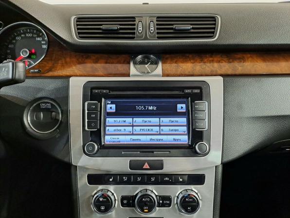 Volkswagen Passat B7 с пробегом 2011 года, цена 899 000 рублей, 204000 км, седан, Автокод Объявления