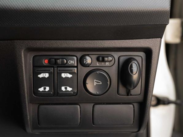 Honda Freed I с пробегом 2011 года, цена 940 000 рублей, 196170 км, компактвэн, Автокод Объявления