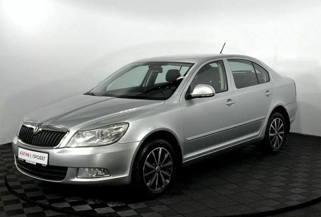 Skoda Octavia II (A5) Рестайлинг с пробегом 2011 года, цена 820 000 рублей, 196000 км, лифтбек, Автокод Объявления