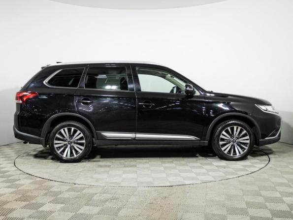 Mitsubishi Outlander III Рестайлинг 3 с пробегом 2019 года, цена 1 949 700 рублей, 156224 км, внедорожник, Автокод Объявления