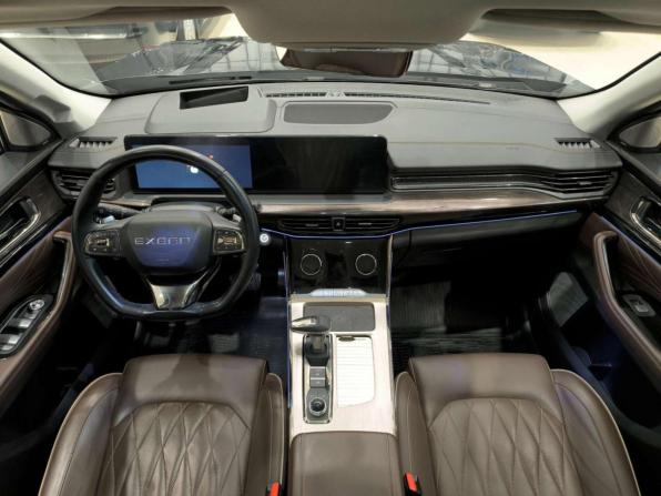 Exeed VX I с пробегом 2023 года, цена 3 150 000 рублей, 43941 км, внедорожник, Автокод Объявления