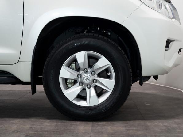 Toyota Land Cruiser Prado 150 Series Рестайлинг 2 с пробегом 2019 года, цена 5 100 000 рублей, 64800 км, внедорожник, Автокод Объявления