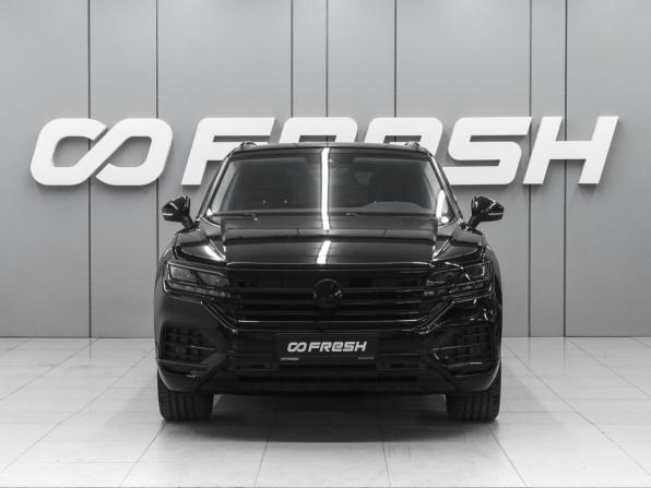 Volkswagen Touareg III с пробегом 2018 года, цена 4 949 000 рублей, 103093 км, внедорожник, Автокод Объявления