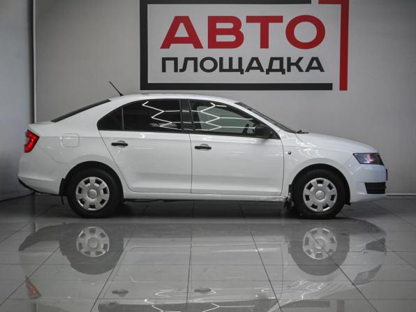 Skoda Rapid I с пробегом 2014 года, цена 790 000 рублей, 205000 км, лифтбек, Автокод Объявления