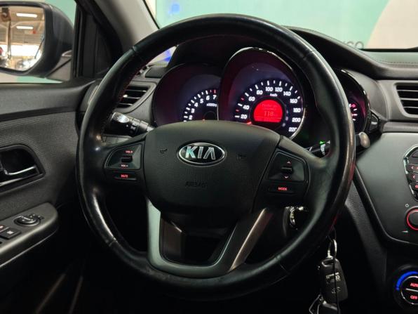 Kia Rio III с пробегом 2015 года, цена 1 028 000 рублей, 62108 км, седан, Автокод Объявления