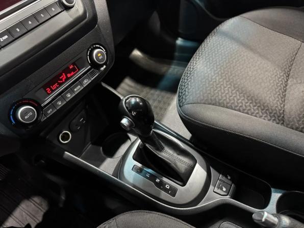 Kia Rio III Рестайлинг с пробегом 2017 года, цена 920 000 рублей, 205000 км, седан, Автокод Объявления
