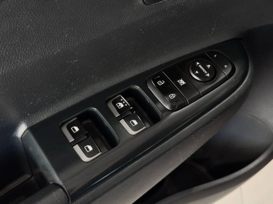 Kia Rio IV Рестайлинг Ростов-на-Дону  - изображение 18