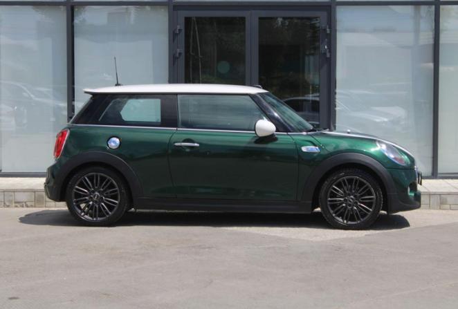 Mini Hatch III (F55/F56) с пробегом 2014 года, цена 1 675 000 рублей, 92633 км, хэтчбек, Автокод Объявления