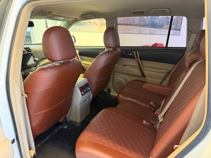 Toyota Highlander II (XU40) Рестайлинг Челябинск  - изображение 8