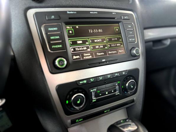 Skoda Octavia II (A5) Рестайлинг с пробегом 2012 года, цена 850 000 рублей, 240320 км, лифтбек, Автокод Объявления