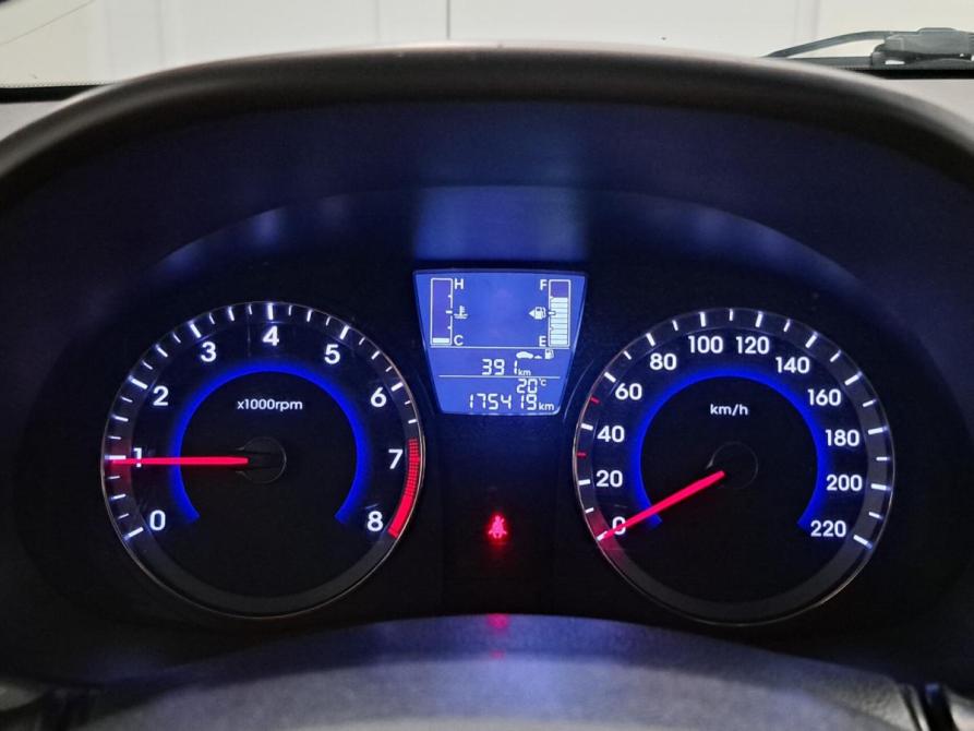 Hyundai Solaris I Рестайлинг Казань  - изображение 16