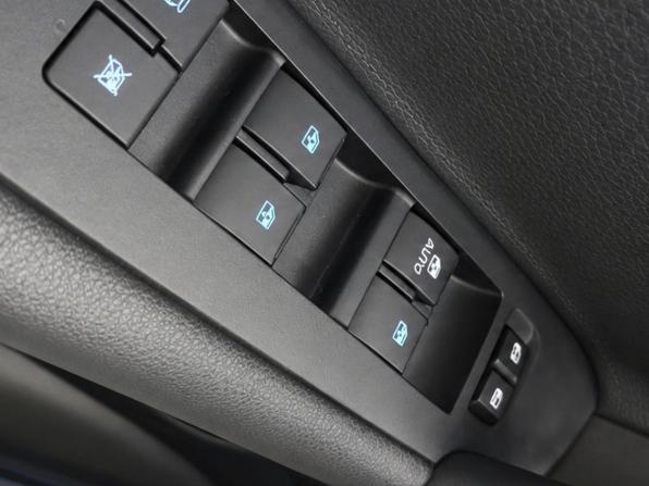 Chevrolet Captiva I Рестайлинг с пробегом 2012 года, цена 1 399 000 рублей, 143000 км, внедорожник, Автокод Объявления